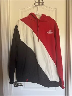 100 Thieves Red, White & Black Diagonal Pullover Hoodie / Q4